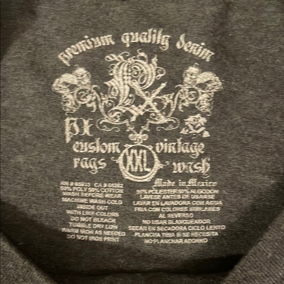 Gray Crew Neck Tee with Vintage Graphic Design - Picture 2 of 4